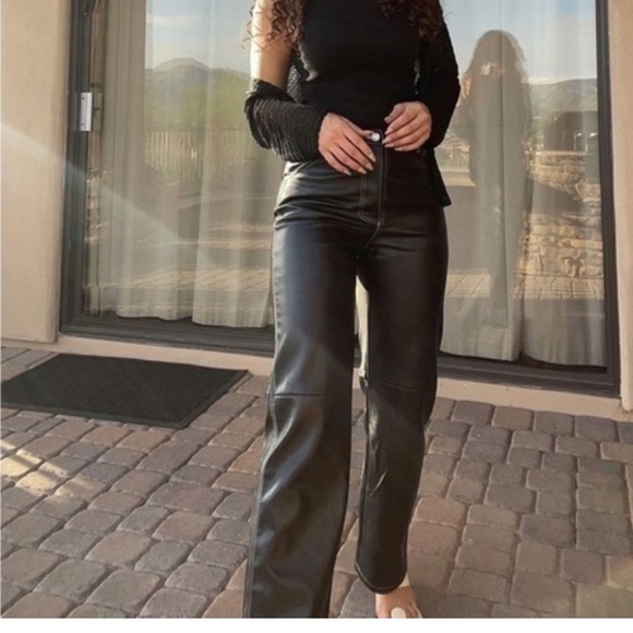 Simonett Kika Vegan Leather Pants Medium - Picture 5 of 13